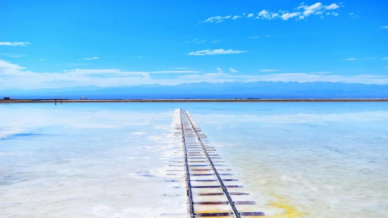 685a3ad5a5d68.jpg 茶卡盐湖.jpg