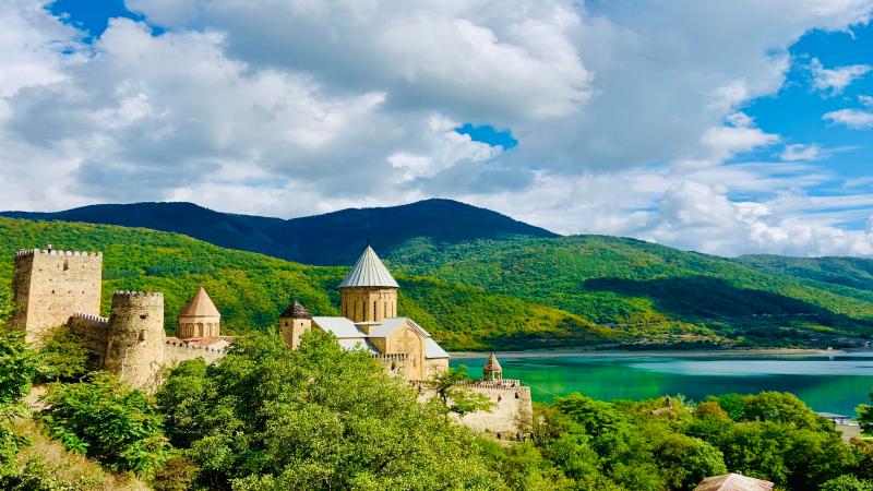 Ananuri Fortress.jpg