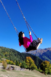 685d01eaf2d33.png 秋千1.png