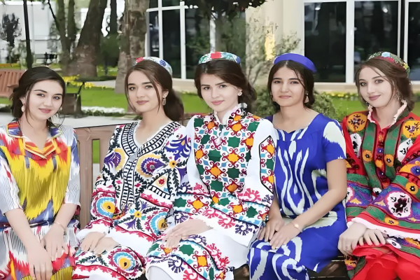 686e17233537d.png 衣服.png